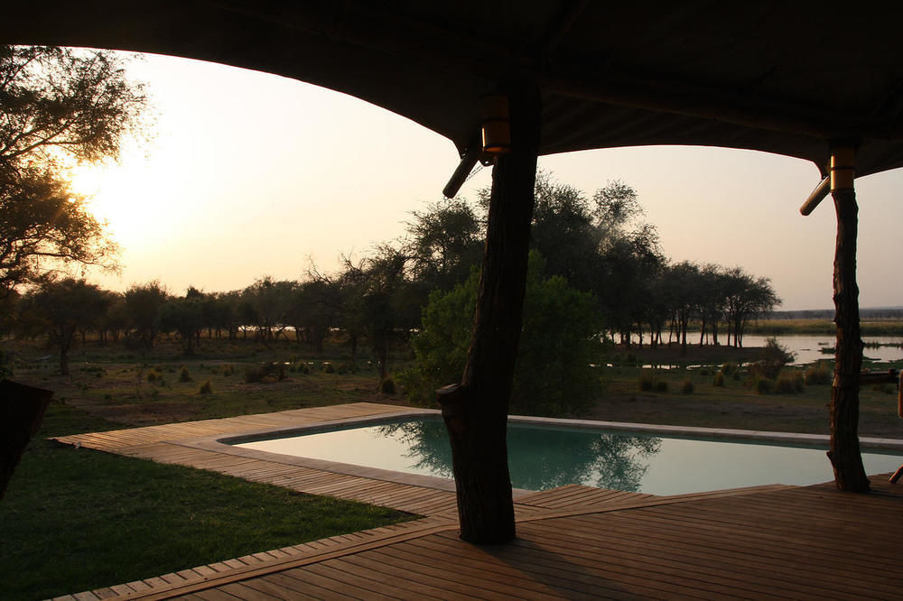 Anabezi Camp Hotel Jeki ภายนอก รูปภาพ