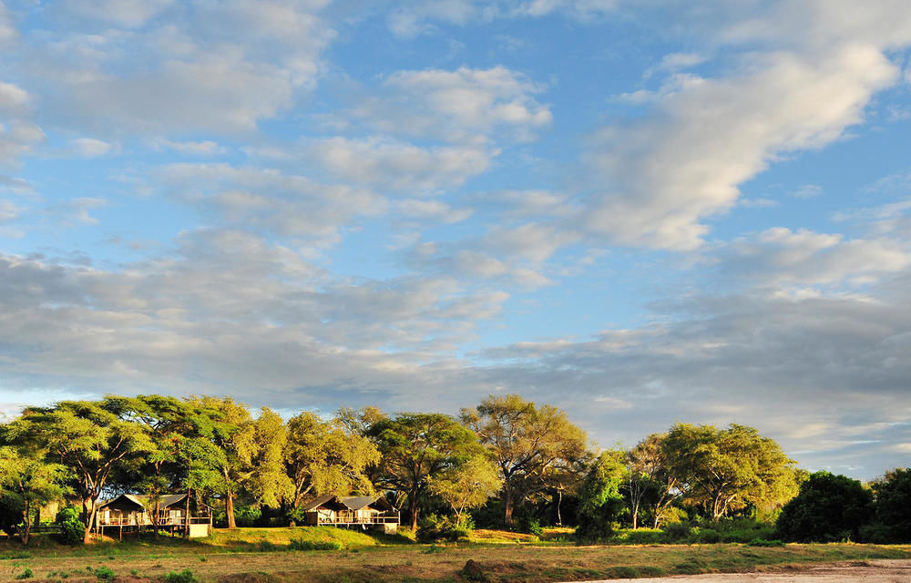 Anabezi Camp Hotel Jeki ภายนอก รูปภาพ
