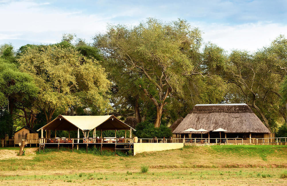Anabezi Camp Hotel Jeki ภายนอก รูปภาพ